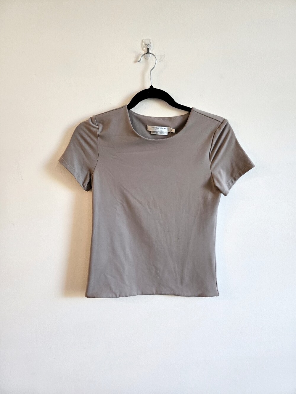 CONTEMPORAINE | NWT XS Contour Short Sleeve T Shirt | taupe